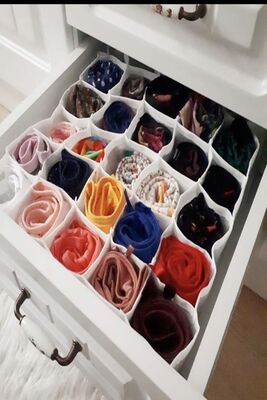 30-Eyed Honeycomb Organizer - 1