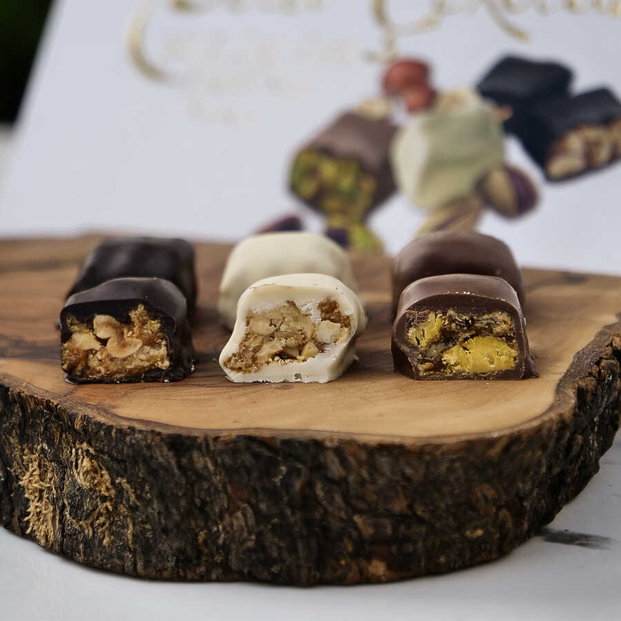 Assorted Chocolate Covered Hazelnut & Pistachio Croquant , 20 pieces , 5.6oz - 160g
