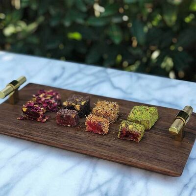 Delight Box of Rose, Pomegranate and Cacao Flavors , 16 pieces - 3