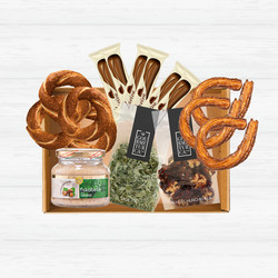 Gourmet Snacks Basket , 6 pieces - Thumbnail