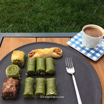 Assorted Baklava , 24 pieces - 26.4oz - 750g - 4