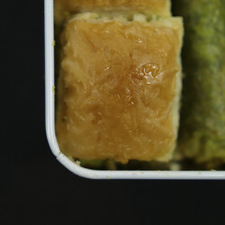 Handmade Assorted Deluxe Baklava , 1.1lb - 500g - Thumbnail