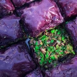 Handmade Blackberry Pistachio Baklava , 12 pieces - 1.1lb - 500g - Thumbnail