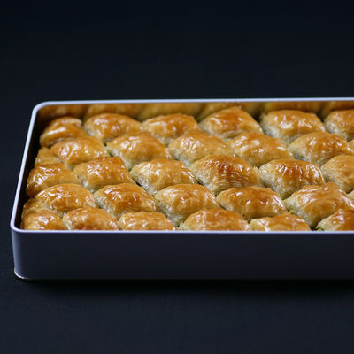 Handmade Diamond Walnut Baklava , 28 pieces - 2.2lb - 1Kg - 3