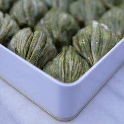 Handmade Green Mussel Baklava , 35.2oz - 1000g - Thumbnail