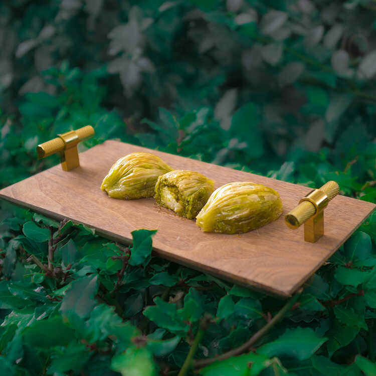 Handmade Mussel Baklava with Pistachio , 9 pieces - 0.8lb - 400g