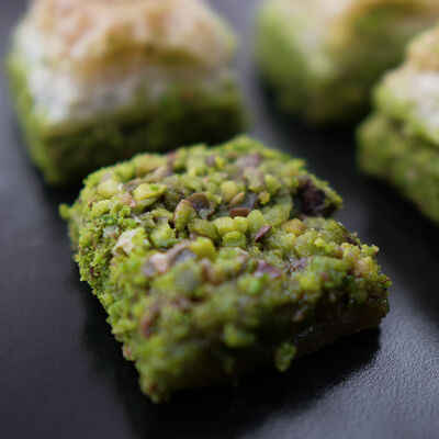 Handmade Pistachio Dry Baklava , 2.2lb - 1kg - 4