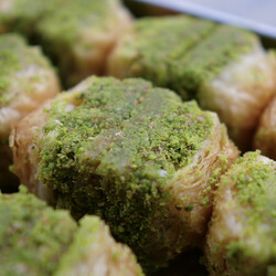 Handmade Pistachio Dry Baklava , 2.2lb - 1kg - Thumbnail