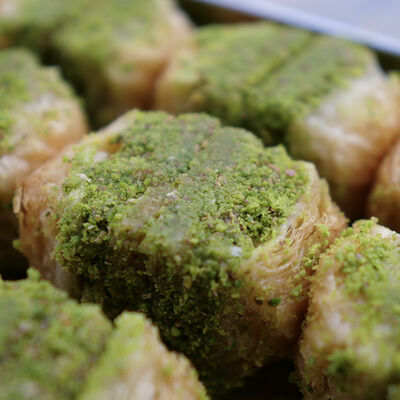 Handmade Pistachio Dry Baklava , 2.2lb - 1kg - 8