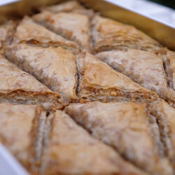 Handmade Walnut Muska Baklava , 2.2lb - 1kg - Thumbnail