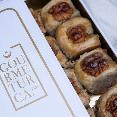 Handmade Walnut Sultan Baklava , 2.2lb - 1kg - 2