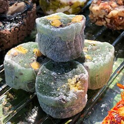 Kiwi Flavored Pistachio Delight Roll, 12oz - 350g - Thumbnail