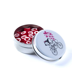 Love Candy in Lovers Metal Box , 2oz - 60g , 2 Pieces - Thumbnail