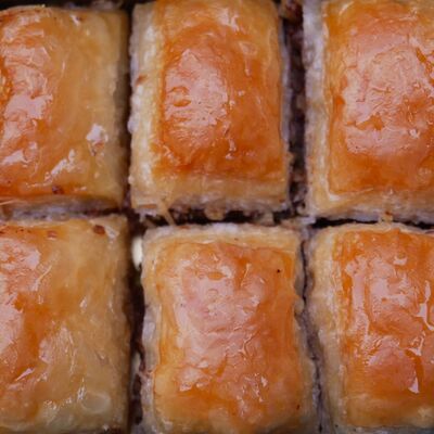 Mini Handmade Walnut Baklava , 8 pieces - 10.50oz - 300g - 3