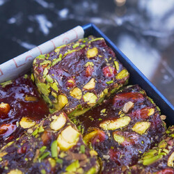Pomegranate Flavored Turkish Delight with Pistachio , 12.3oz - 350g - Thumbnail