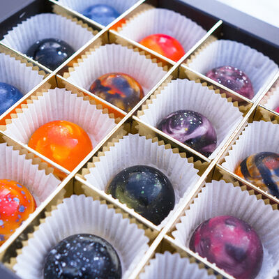 Premium Galaxy Chocolate , 16 Pieces - 11