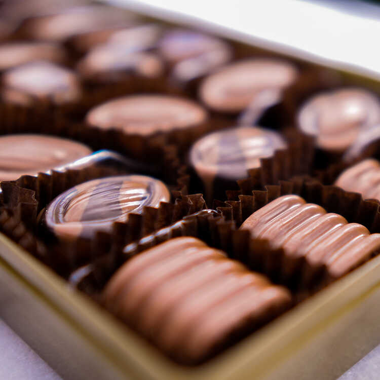 Special Assorted Chocolate , 15.4oz - 438g