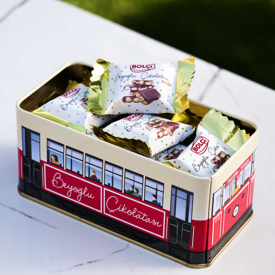Tramway Beyoğlu Chocolate With Hazelnut in Metal Boxes , 15 pieces , 7.93oz - 225g