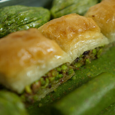 Customized Special Baklava Tray , 126.2oz - 3580g - 6