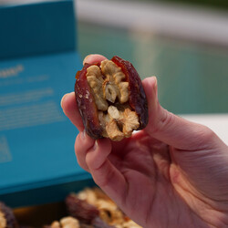 Walnut Date , 16 Pieces , 12oz , 350g - Thumbnail